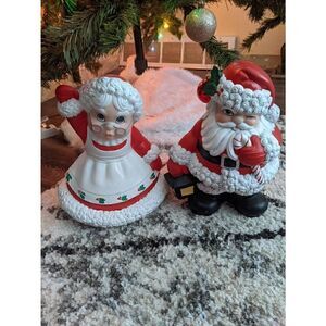 Atlantic Molds Ceramic Santa and Mrs Claus Statue Handmade Figurine to Display i